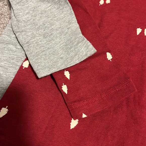 🎊 2/$20  Toddler boy Old Navy shirt Lot 🎊 - Picture 2 of 6